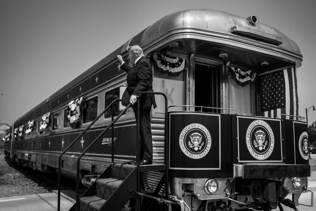 President Donald J. Trump greets the crowd in Medora, North Dakota, after arriving on the Freedom 250 Train en route to the grand opening of the Theodore Roosevelt Presidential Library, Wednesday, July 1, 2026. (Official White House Photo by Daniel Torok)