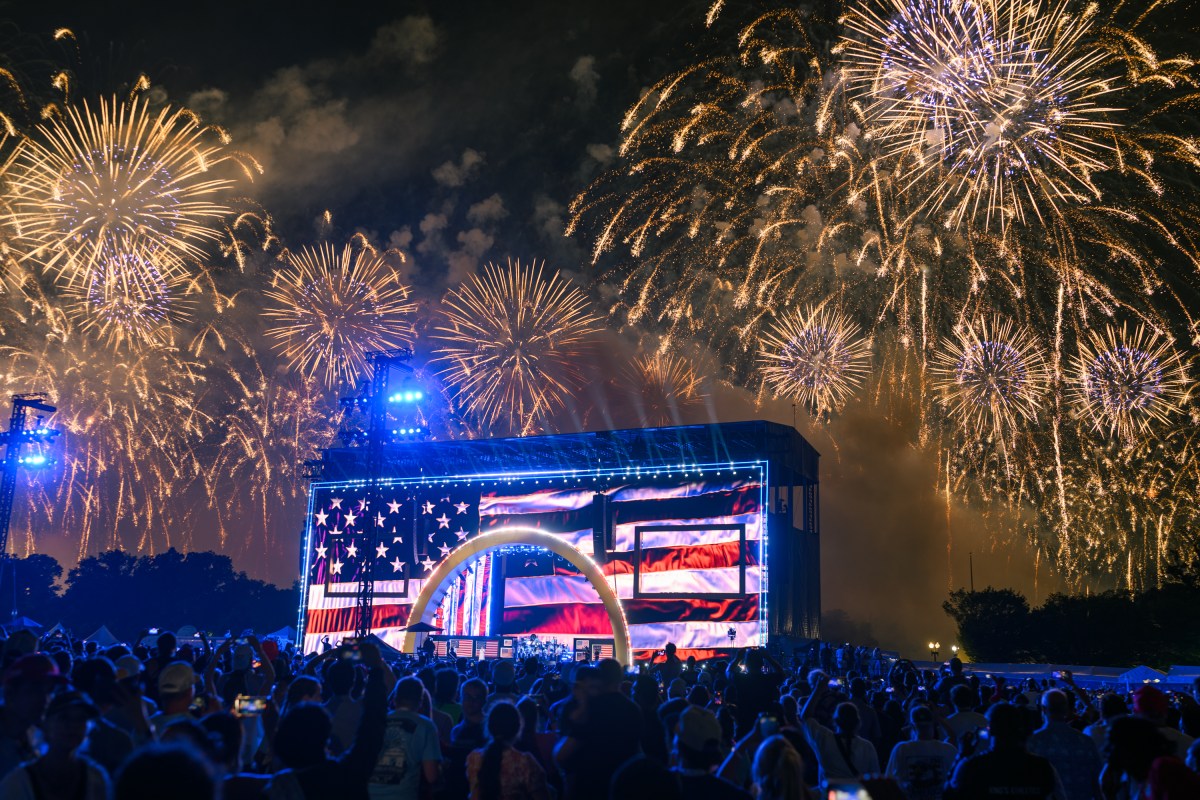 Fireworks explode over the National Mall in Washington, D.C. during the “Salute to America 250” Fourth of July celebration honoring America’s 250th anniversary, Sunday, July 5, 2026. (Official White House Photo by Daniel Torok)