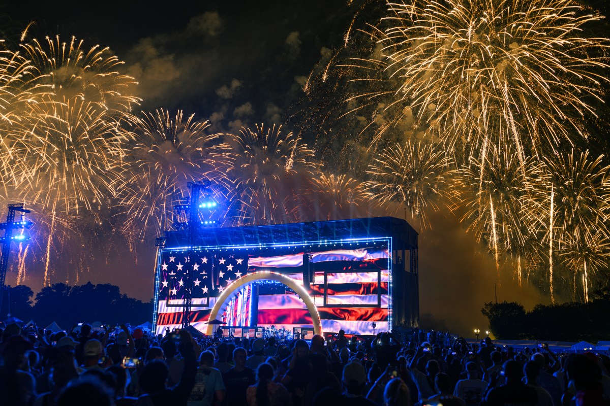 Fireworks explode over the National Mall in Washington, D.C. during the “Salute to America 250” Fourth of July celebration honoring America’s 250th anniversary, Sunday, July 5, 2026. (Official White House Photo by Daniel Torok)