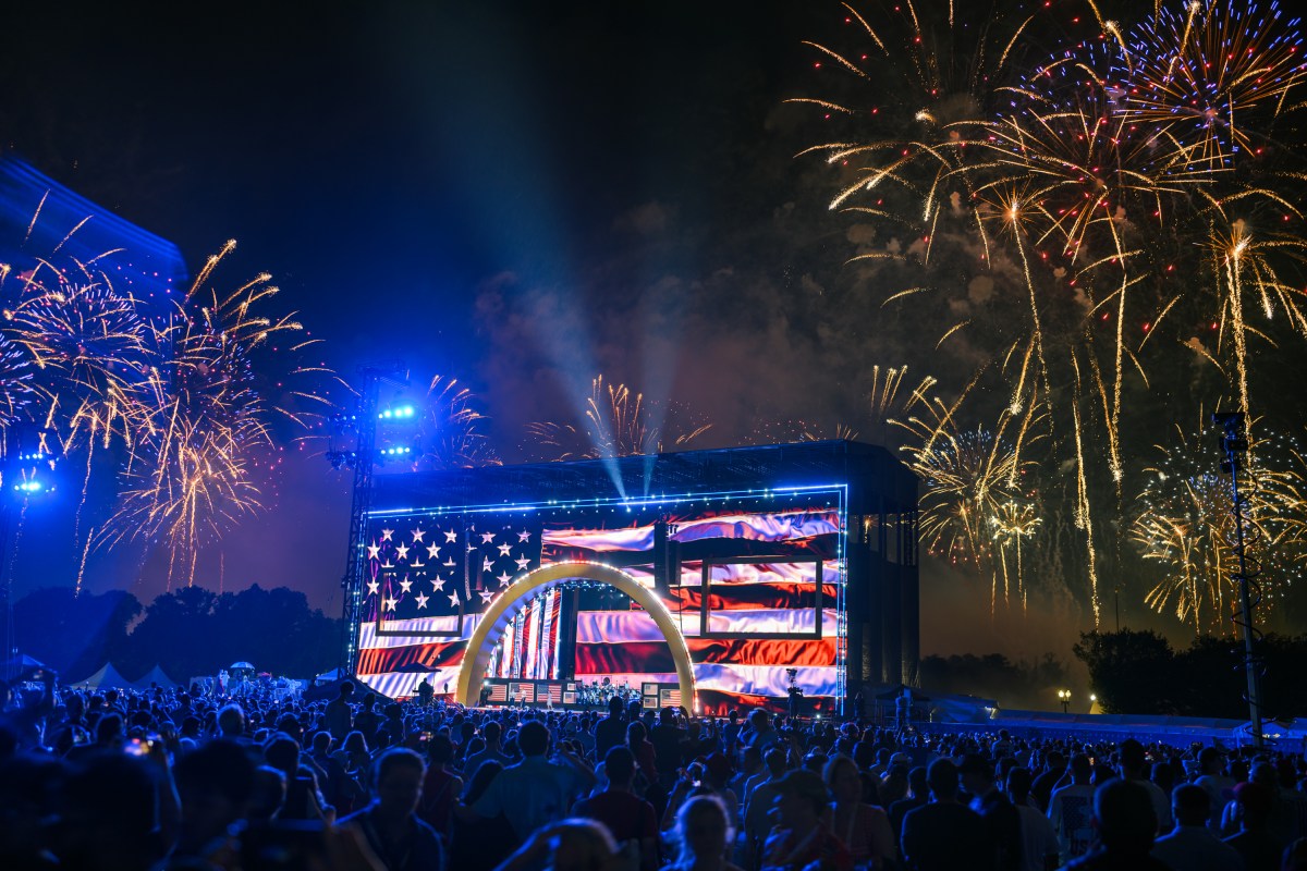Fireworks explode over the National Mall in Washington, D.C. during the “Salute to America 250” Fourth of July celebration honoring America’s 250th anniversary, Sunday, July 5, 2026. (Official White House Photo by Daniel Torok)