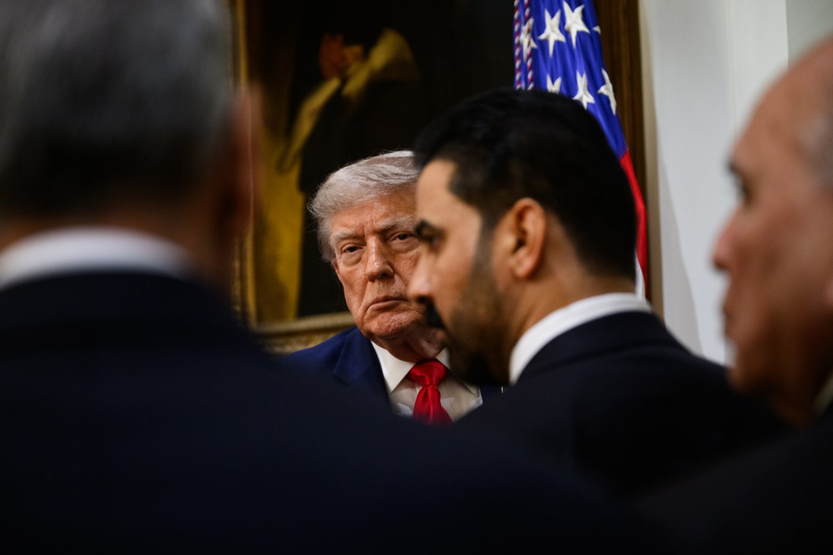 President Donald J. Trump bids farewell to Iraqi Prime Minister Ali al-Zaidi in the Cabinet Room following a bilateral meeting in the Oval Office, Tuesday, July 14, 2026. (Official White House Photo by Molly Riley)