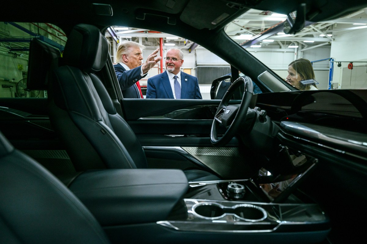 President Donald J. Trump tours the vehicle and garage facility at General Motors Proving Ground in Milford, Michigan, with Secretary of Transportation Sean Duffy, GM CEO Mary Barra, and others, Monday, July 27, 2026. (Official White House Photo by Daniel Torok)