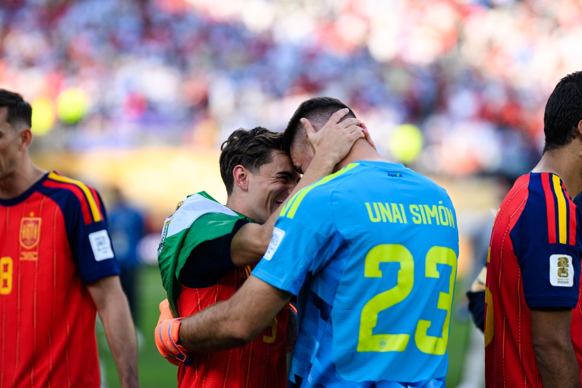 President Donald J. Trump presents medals following the FIFA World Cup Final between Spain and Argentina, Sunday, July 19, 2026, at MetLife Stadium in Rutherford, New Jersey. (Official White House Photo by Daniel Torok)