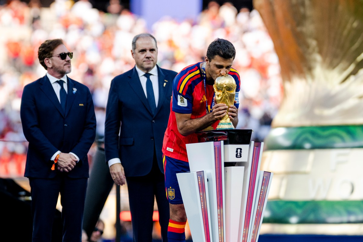 President Donald J. Trump presents medals following the FIFA World Cup Final between Spain and Argentina, Sunday, July 19, 2026, at MetLife Stadium in Rutherford, New Jersey. (Official White House Photo by Daniel Torok)