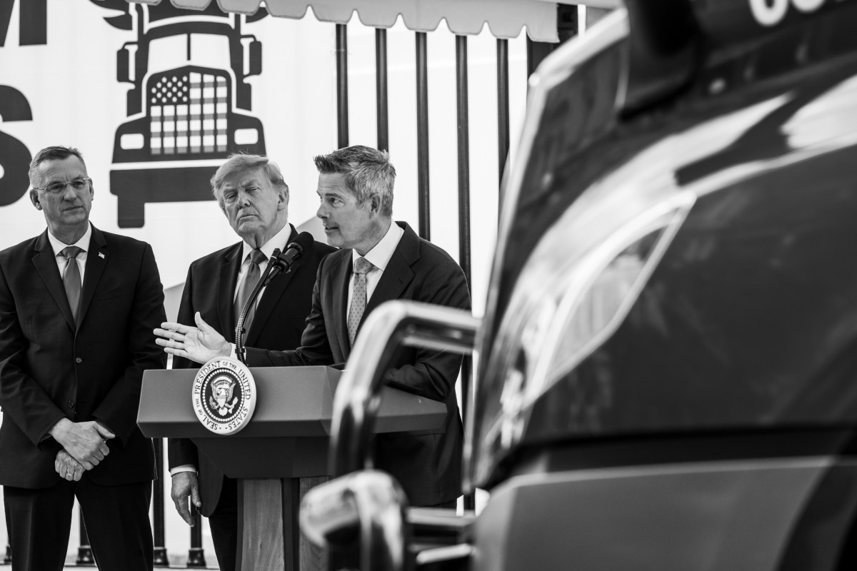 President Donald J. Trump announces a “Freedom Haulers” initiative to attract military veterans to trucking jobs, Thursday, July 30, 2026, at the White House. (Official White House Photo by Abe McNatt)