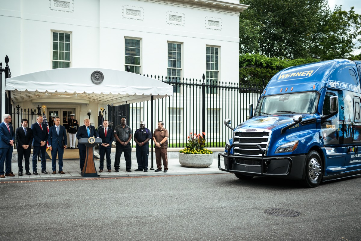 President Donald J. Trump announces a “Freedom Haulers” initiative to attract military veterans to trucking jobs, Thursday, July 30, 2026, at the White House. (Official White House Photo by Daniel Torok)