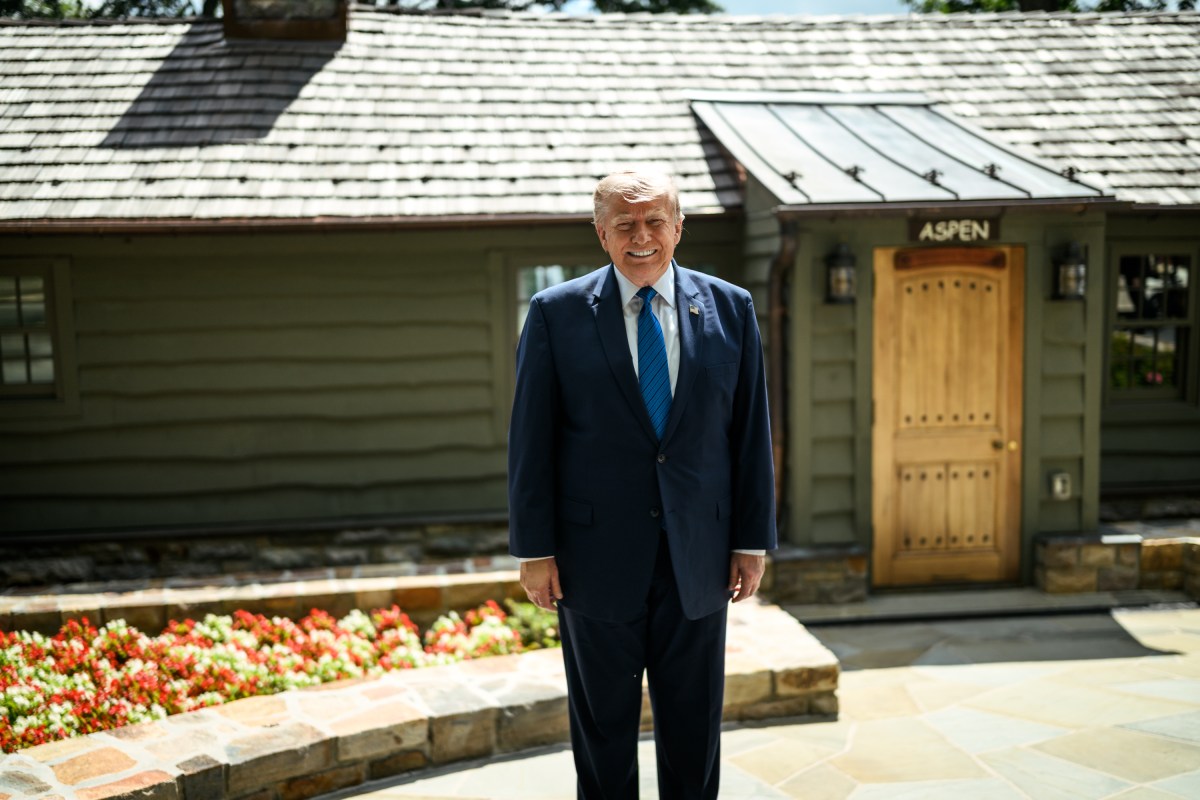 President Donald J. Trump meets with his cabinet at Camp David, Maryland on Friday, July 31, 2026. (Official White House Photo by Daniel Torok)