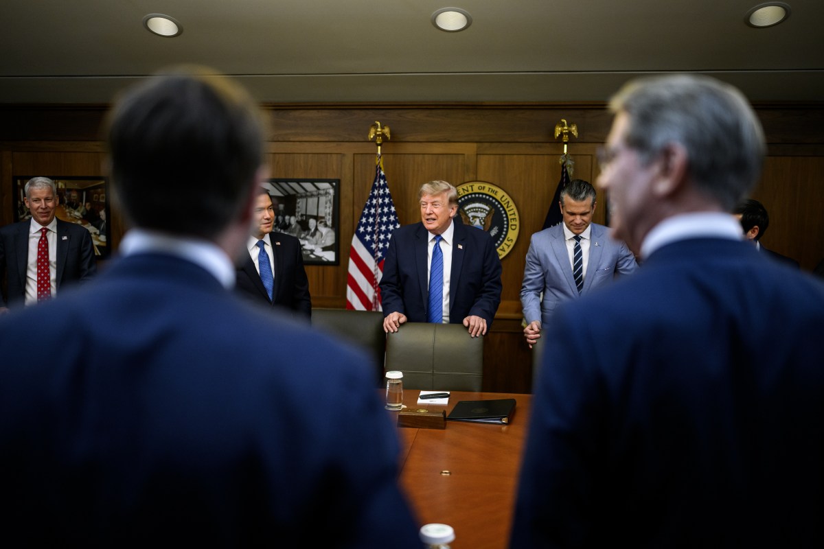 President Donald J. Trump meets with his cabinet at Camp David, Maryland on Friday, July 31, 2026. (Official White House Photo by Daniel Torok)