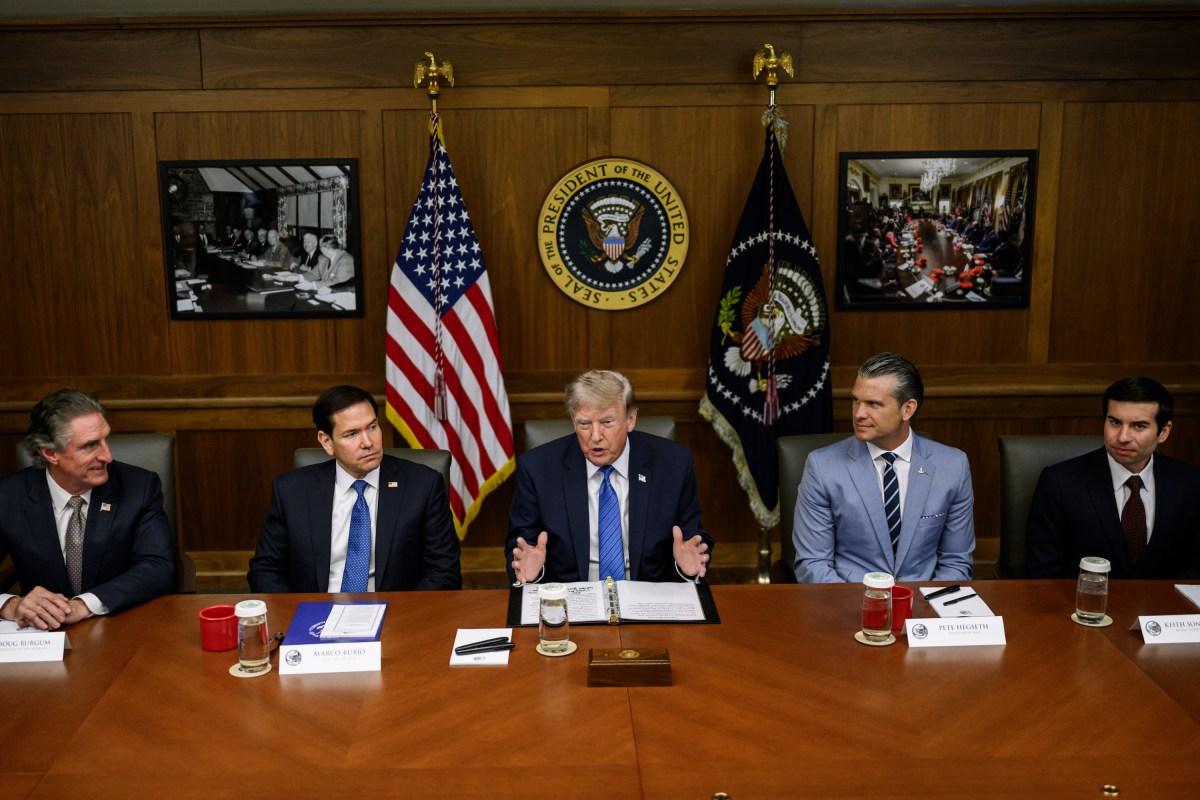 President Donald J. Trump meets with his cabinet at Camp David, Maryland on Friday, July 31, 2026. (Official White House Photo by Daniel Torok)