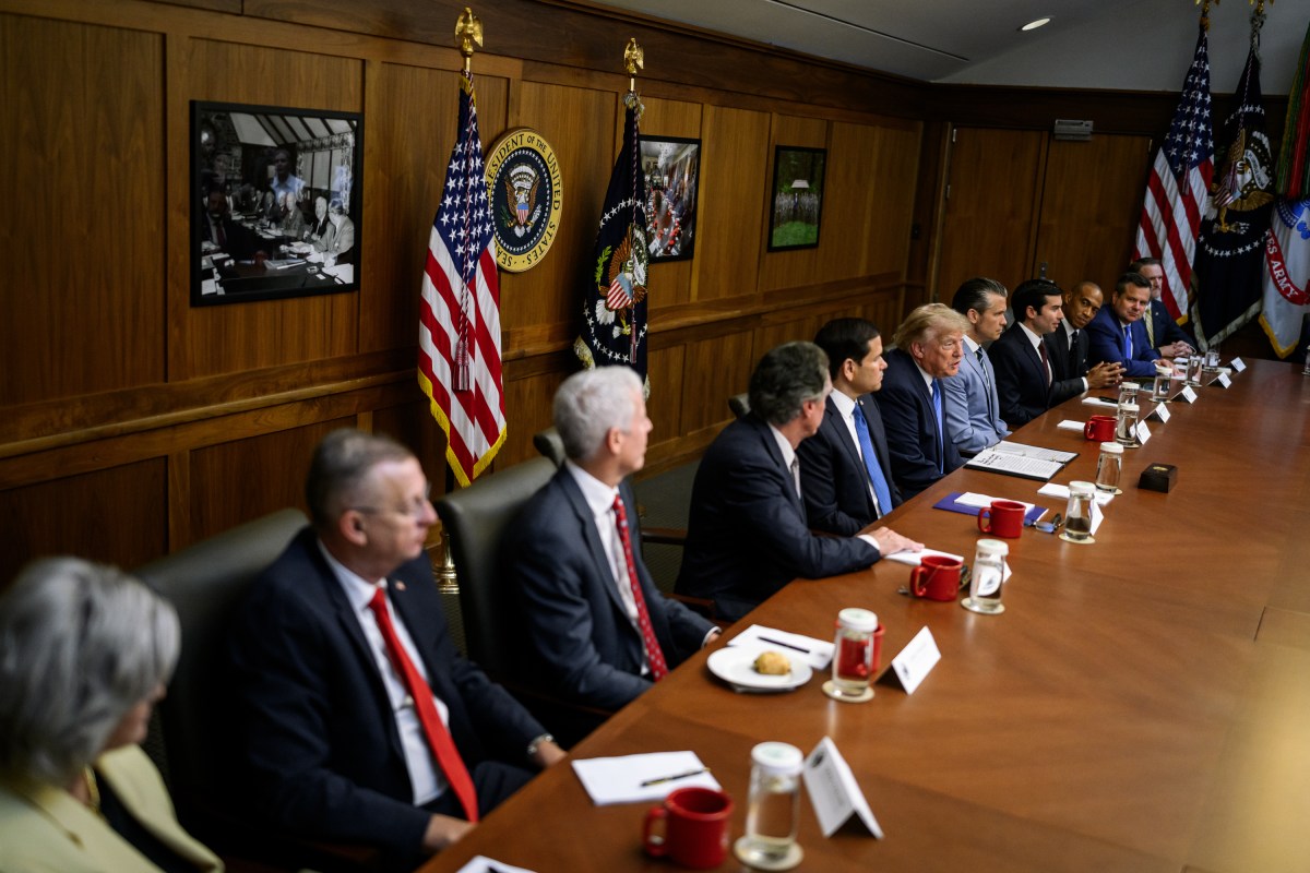 President Donald J. Trump meets with his cabinet at Camp David, Maryland on Friday, July 31, 2026. (Official White House Photo by Daniel Torok)