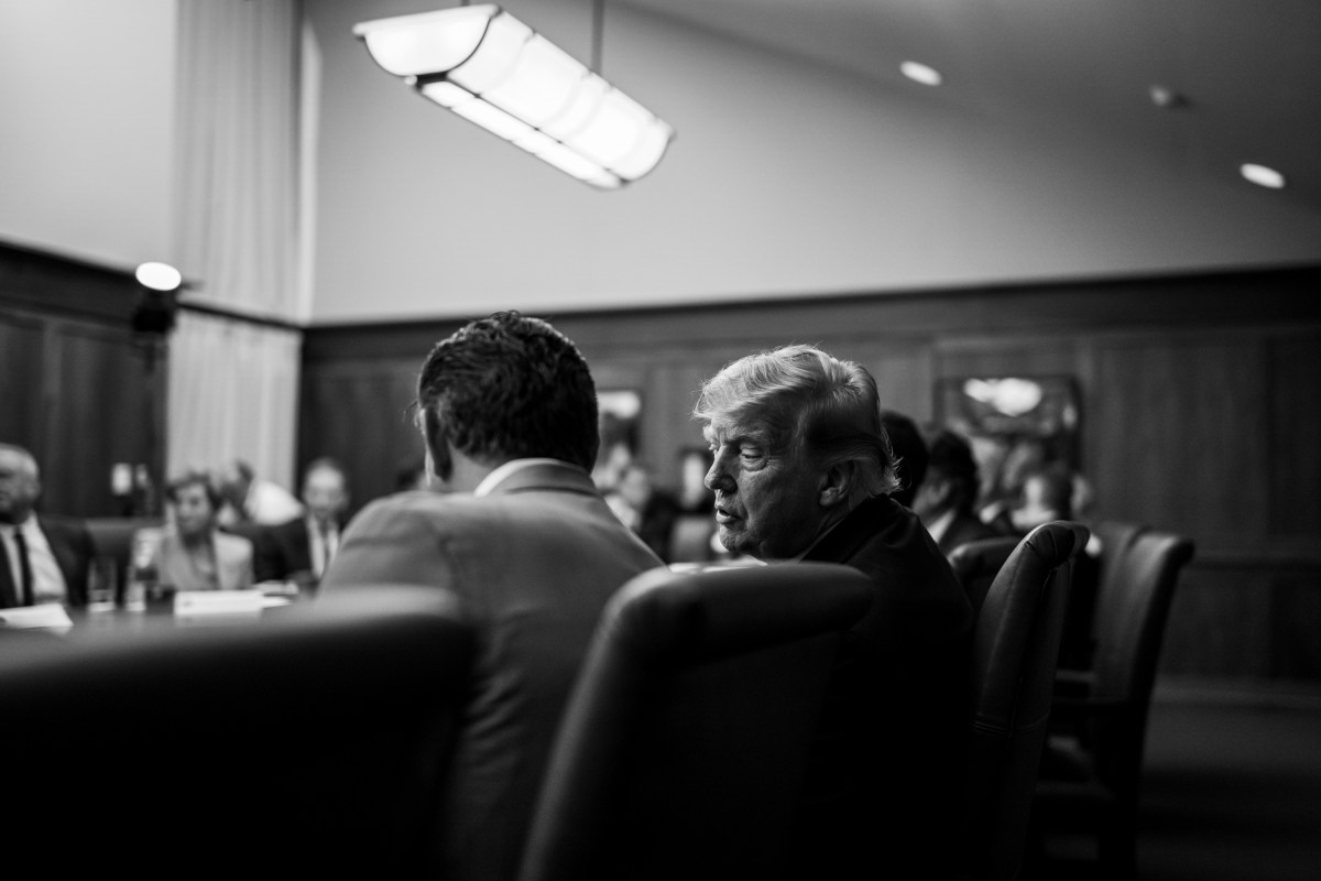 President Donald J. Trump meets with his cabinet at Camp David, Maryland on Friday, July 31, 2026. (Official White House Photo by Daniel Torok)