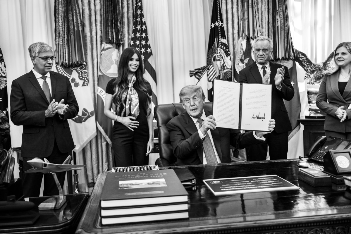 President Donald J. Trump signs an Executive Order regarding childhood vaccines in the Oval Office, Monday, August 10, 2026. (Official White House Photo by Molly Riley)