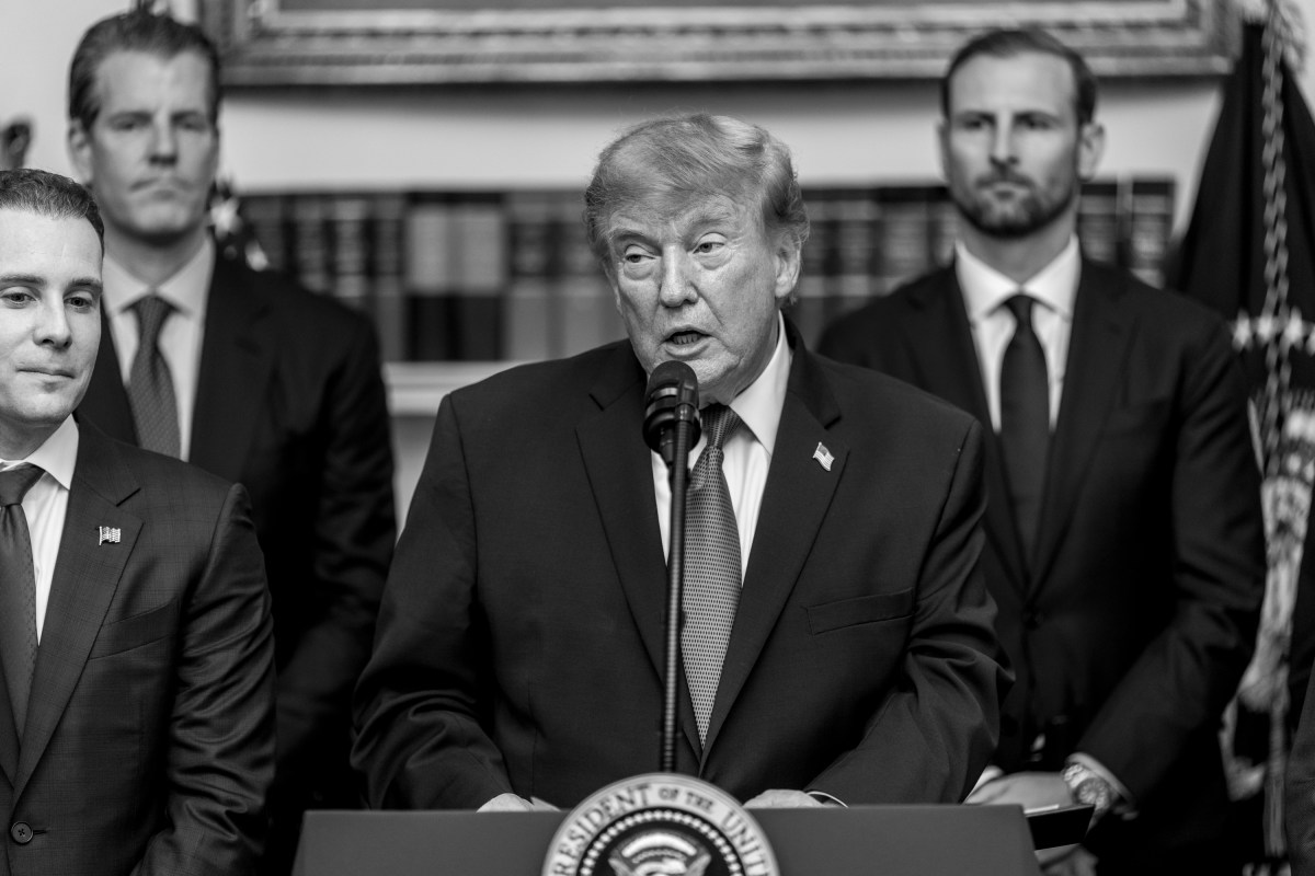 President Donald J. Trump participates in a CFTC Innovation Advisory Committee Launch with tech leaders and White House staff in the Roosevelt Room, Wednesday, August 19, 2026. (Official White House Photo by Abe McNatt)