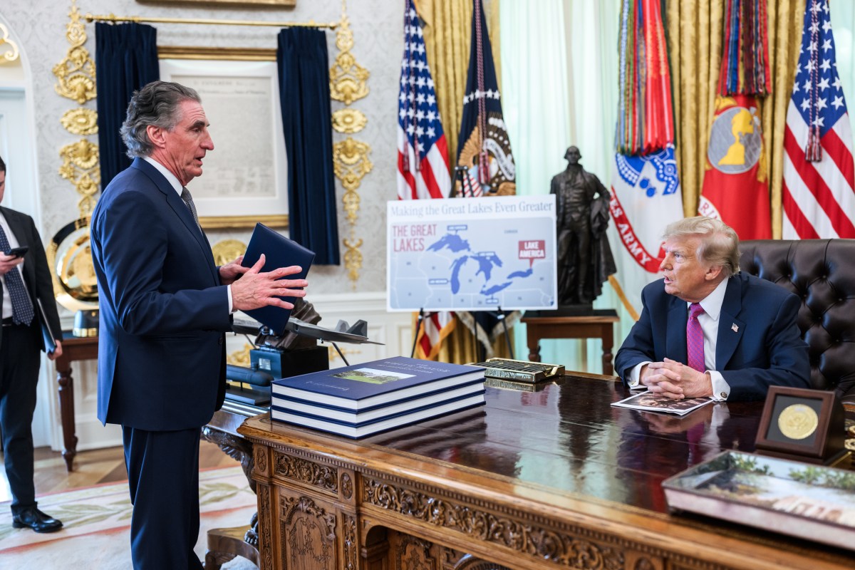 President Donald J. Trump speaks with Deputy Chief of Staff Stephen Miller, Secretary of the Interior Doug Burgum, and others before announcing the renaming of Lake Ontario to Lake America, Thursday, August 27, 2026, in the Oval Office. (Official White House Photo by Molly Riley)