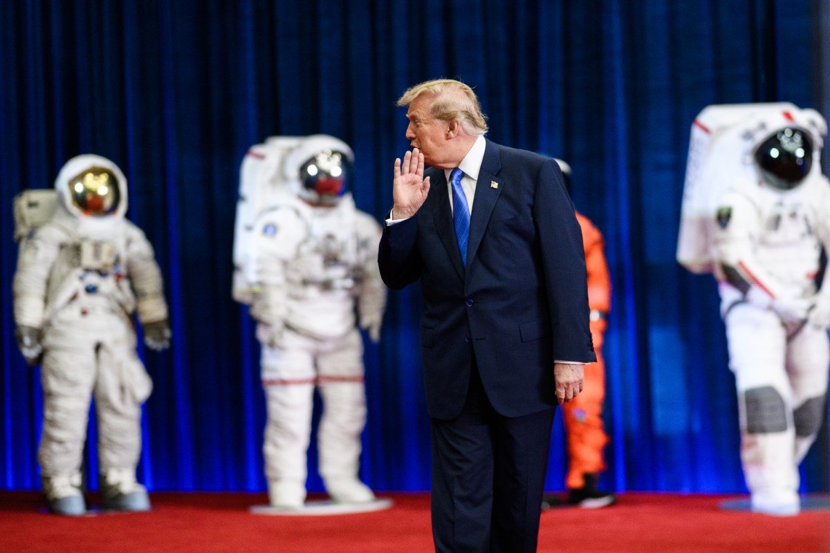 President Donald J. Trump delivers remarks before a Congressional Space Medal of Honor Ceremony at the NASA Johnson Space Center, Friday, August 28, 2026, in Houston, Texas. (Official White House Photo by Daniel Torok)