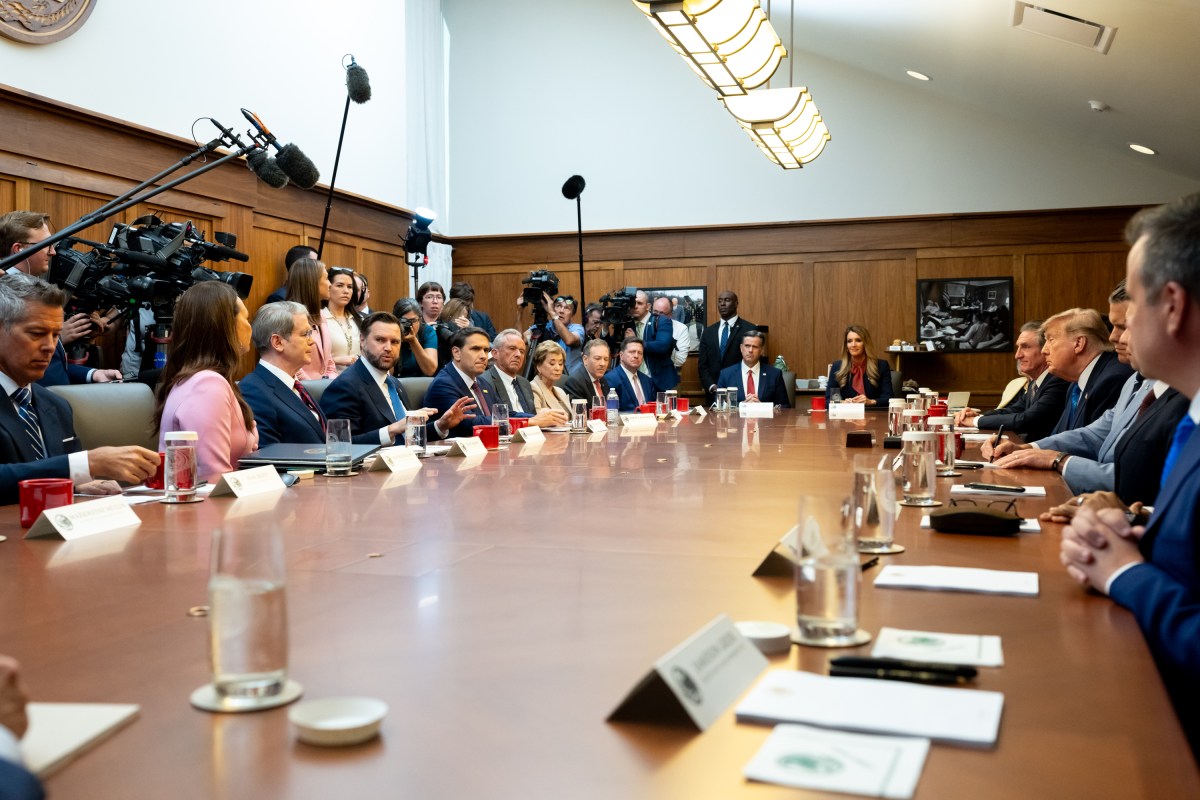 President Donald J. Trump meets with his cabinet at Camp David, Maryland on Friday, July 31, 2026. (Official White House Photo by Emily J. Higgins.)