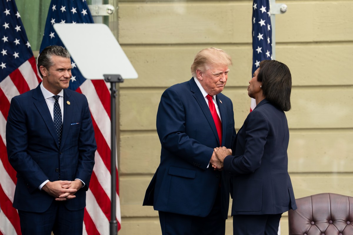 President Donald J. Trump and First Lady Melania Trump attend a ceremony at the Pentagon in observance of the 25th anniversary of the 9/11 terror attacks, Friday, September 11, 2026. (Official White House Photo by Andrea Hanks)