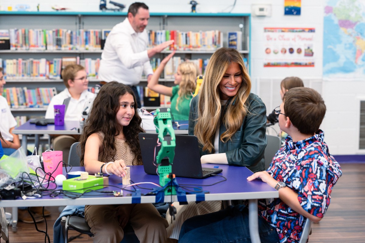 First Lady Melania Trump visits Mountain View Elementary School in Ashe County, North Carolina on Tuesday, September 15, 2026, to promote community resilience and educational technology in schools.  (Official White House Photo by Andrea Hanks)