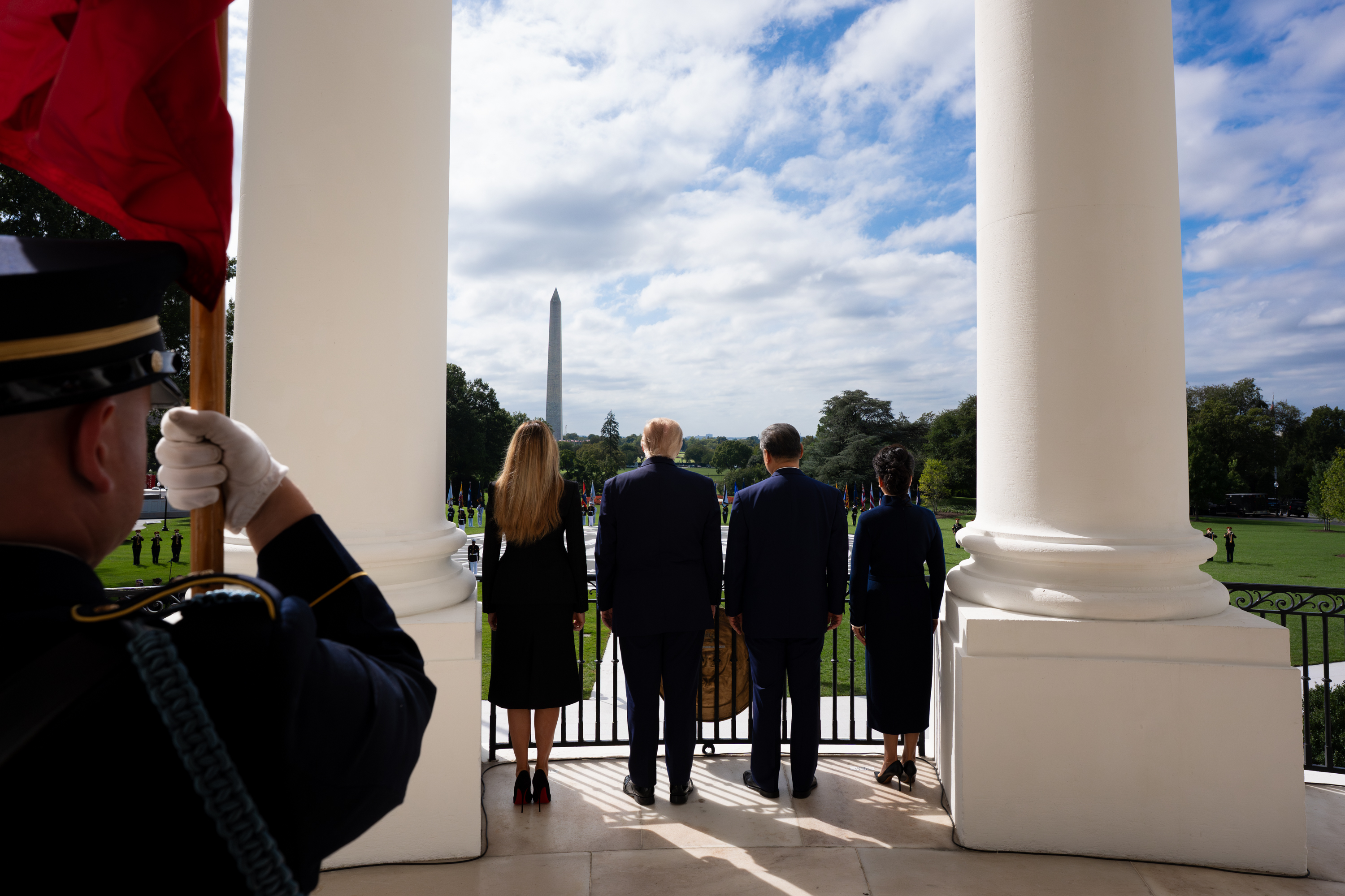 President Donald J. Trump and First Lady Melania Trump greet President Xi Jinping of China and First Lady Peng Liyuan at the South Portico during a State Arrival ceremony, Thursday, September 24, 2026. (Official White House Photo by Andrea Hanks)