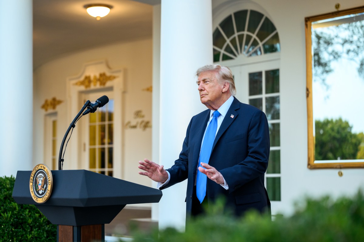 President Donald J. Trump hosts a Rose Garden Dinner, Wednesday, September 2, 2026. (Official White House Photo by Molly Riley)