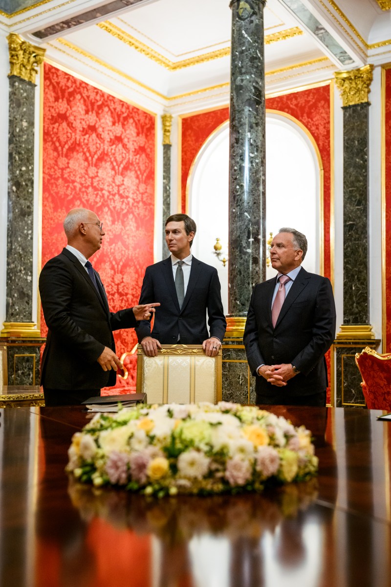 U.S. Special Envoy Steve Witkoff and Jared Kushner wait in the in the Red Drawing Room at the Kremlin before meeting with Russian President Vladimir Putin, Saturday, September 5, 2026, to continue dialogue to end the Russia-Ukraine War. (Official White House Photo by Daniel Torok)