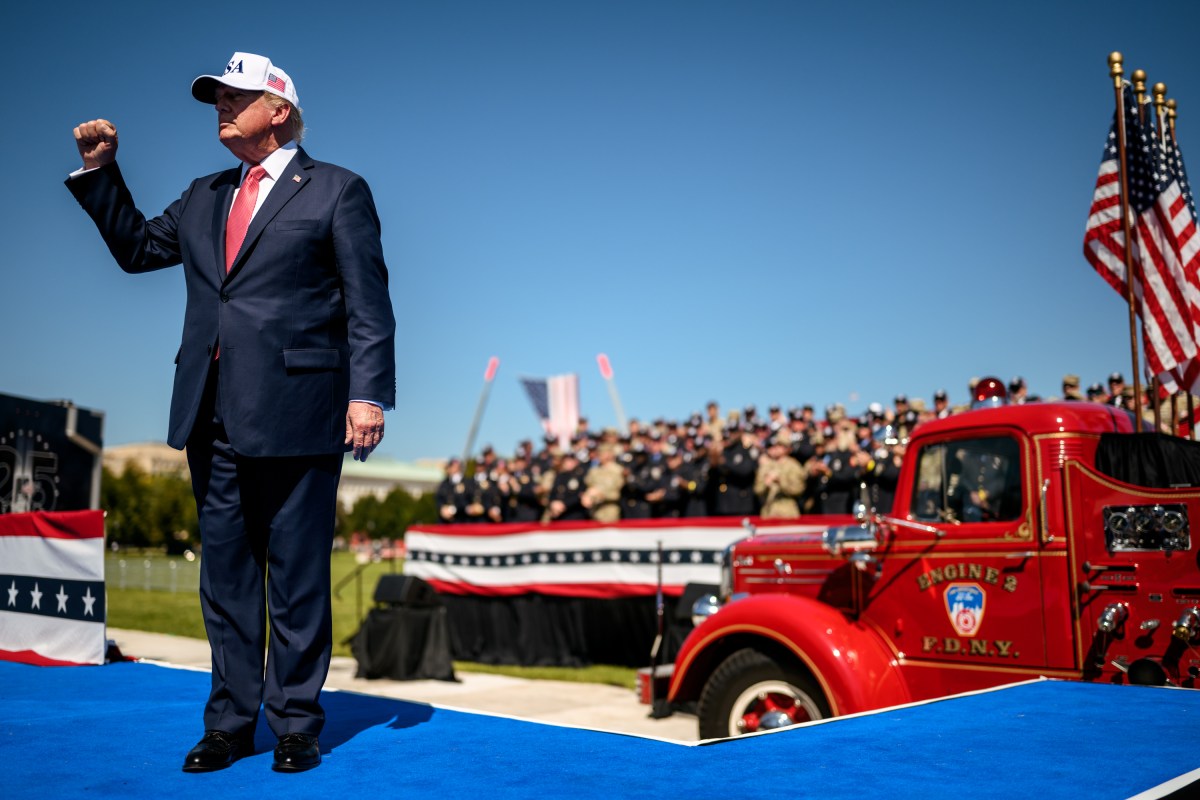 President Donald J. Trump participates in a Steel Across America event commemorating the 25th anniversary of the September 11 terrorist attacks, Tuesday, September 8, 2026, on the Ellipse in Washington, D.C. (Official White House Photo by Daniel Torok)