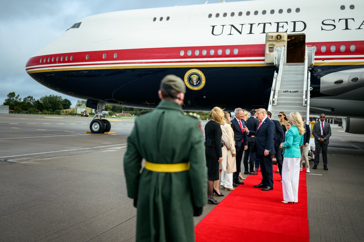 President Donald J. Trump disembarks Air Force One at Dublin Airport, Ireland on Saturday, September 12, 2026. (Official White House Photo by Daniel Torok)