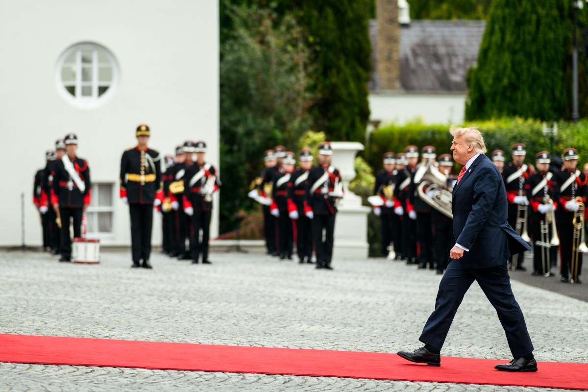 President Donald J. Trump arrives at Aras An Uachtarai, the official residence of the president of Ireland, Saturday, September 12, 2026, in Dublin. (Official White House Photo by Daniel Torok)