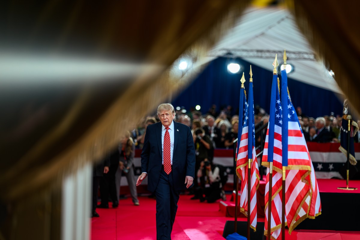 President Donald J. Trump delivers remarks to business leaders and embassy personnel at Deerfield Residence, the official residence of the U.S. Ambassador to Ireland, Saturday, September 12, 2026, in Dublin. (Official White House Photo by Daniel Torok)