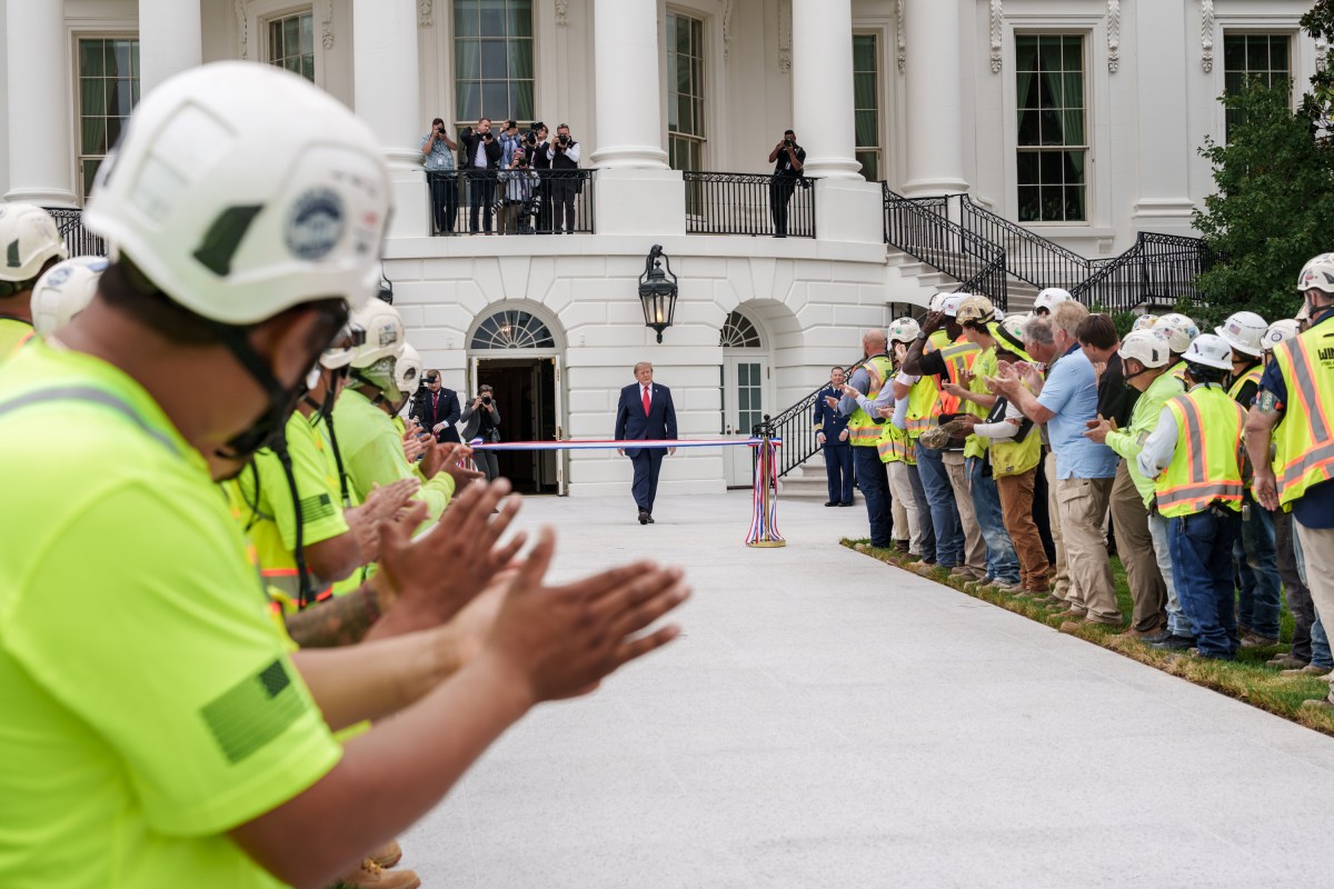 President Donald J. Trump participates in a ribbon-cutting ceremony for the new helipad on the South Lawn of the White House, Monday, September 21, 2026. (Official White House Photo by Abe McNatt)
