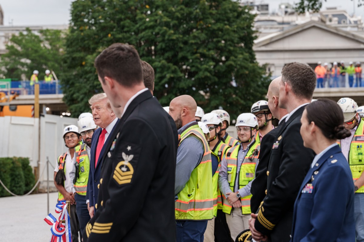 President Donald J. Trump participates in a ribbon-cutting ceremony for the new helipad on the South Lawn of the White House, Monday, September 21, 2026. (Official White House Photo by Abe McNatt)