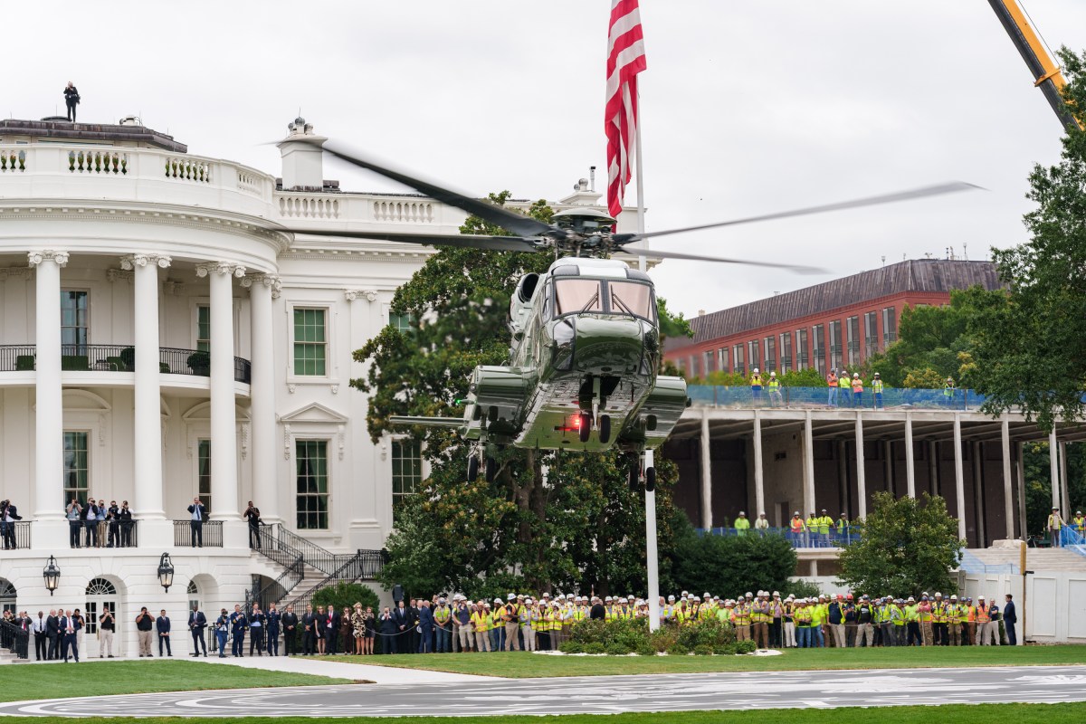 Marine One departs the South Lawn of the White House from the new helipad, Monday, September 21, 2026, en route Joint Base Andrews for President Donald J. Trump’s trip to New York. (Official White House Photo by Abe McNatt)