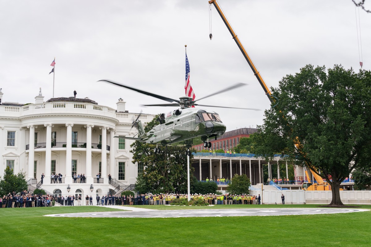 Marine One departs the South Lawn of the White House from the new helipad, Monday, September 21, 2026, en route Joint Base Andrews for President Donald J. Trump’s trip to New York. (Official White House Photo by Abe McNatt)