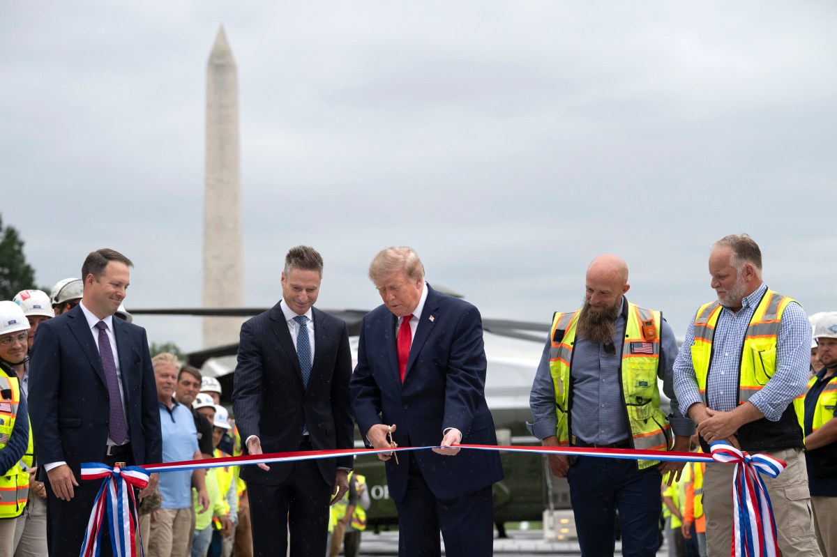President Donald J. Trump participates in a ribbon-cutting ceremony for the new helipad on the South Lawn of the White House, Monday, September 21, 2026. (Official White House Photo by Joyce N. Boghosian)