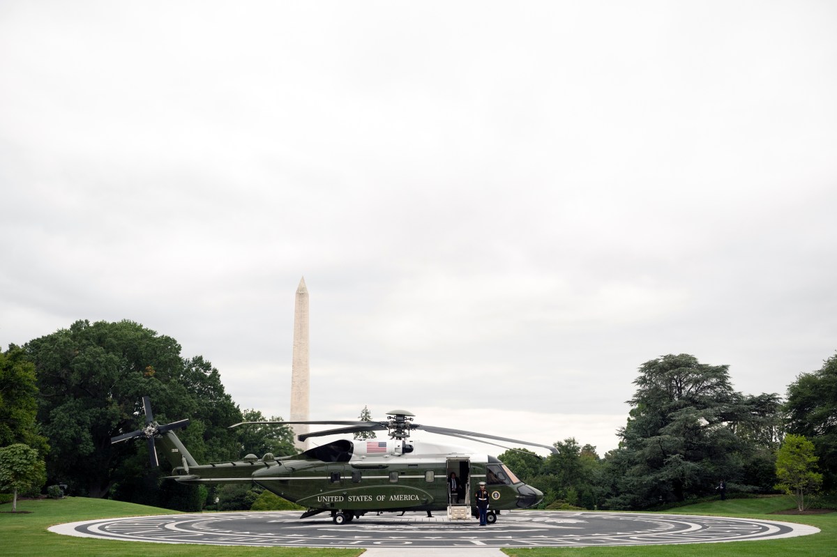 President Donald J. Trump boards Marine One on the South Lawn of the White House en route Joint Base Andrews, Monday, September 21, 2026, for a trip to New York. (Official White House Photo by Joyce N. Boghosian)