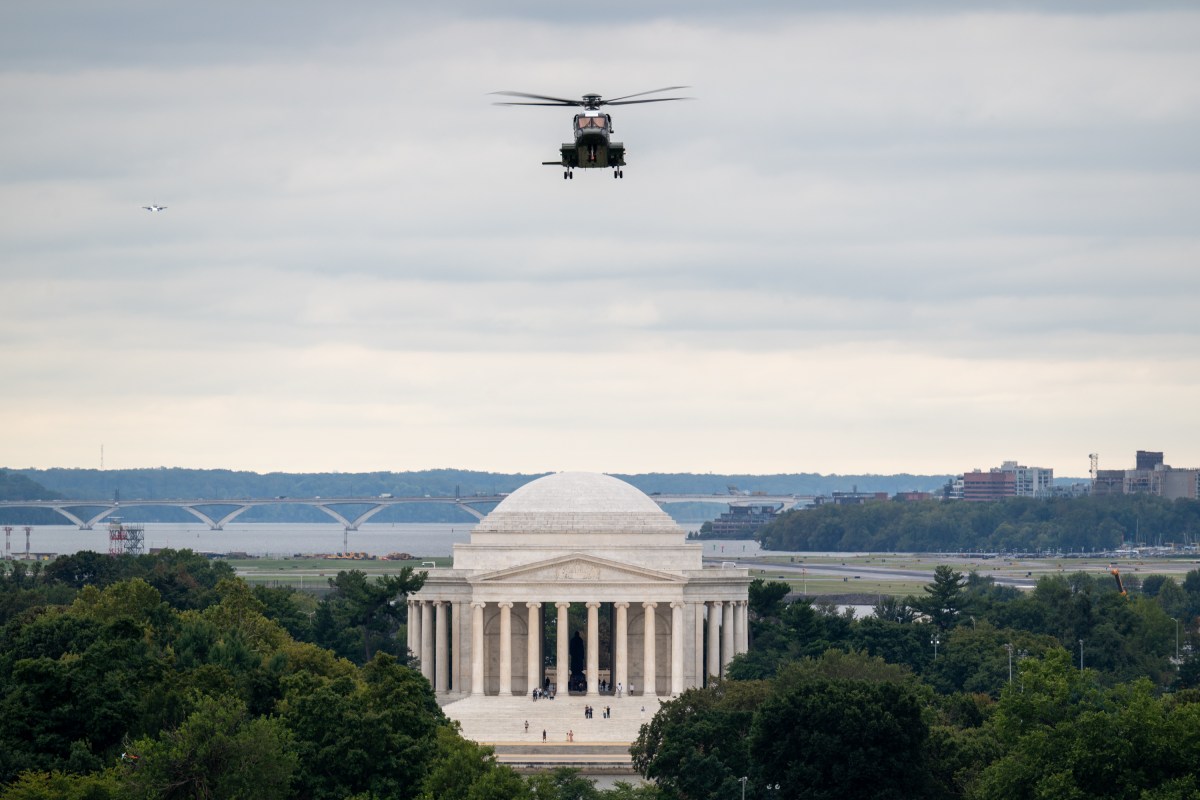 Marine One lands on the new helipad on the South Lawn of the White House, Monday, September 21, 2026. (Official White House Photo by Molly Riley)