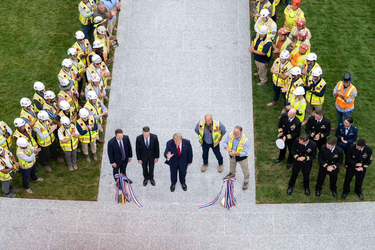 President Donald J. Trump participates in a ribbon-cutting ceremony for the new helipad on the South Lawn of the White House, Monday, September 21, 2026. (Official White House Photo by Molly Riley)