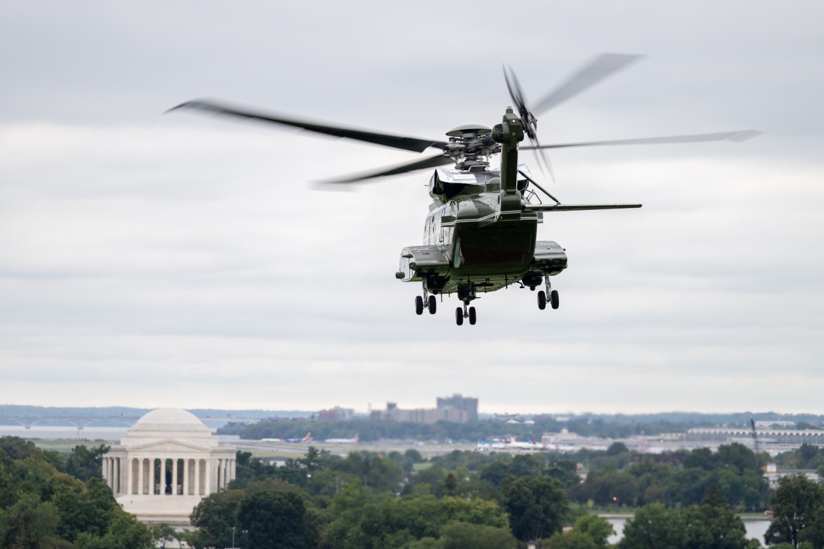 Marine One departs the South Lawn of the White House from the new helipad, Monday, September 21, 2026, en route Joint Base Andrews for President Donald J. Trump’s trip to New York.  (Official White House Photo by Molly Riley)
