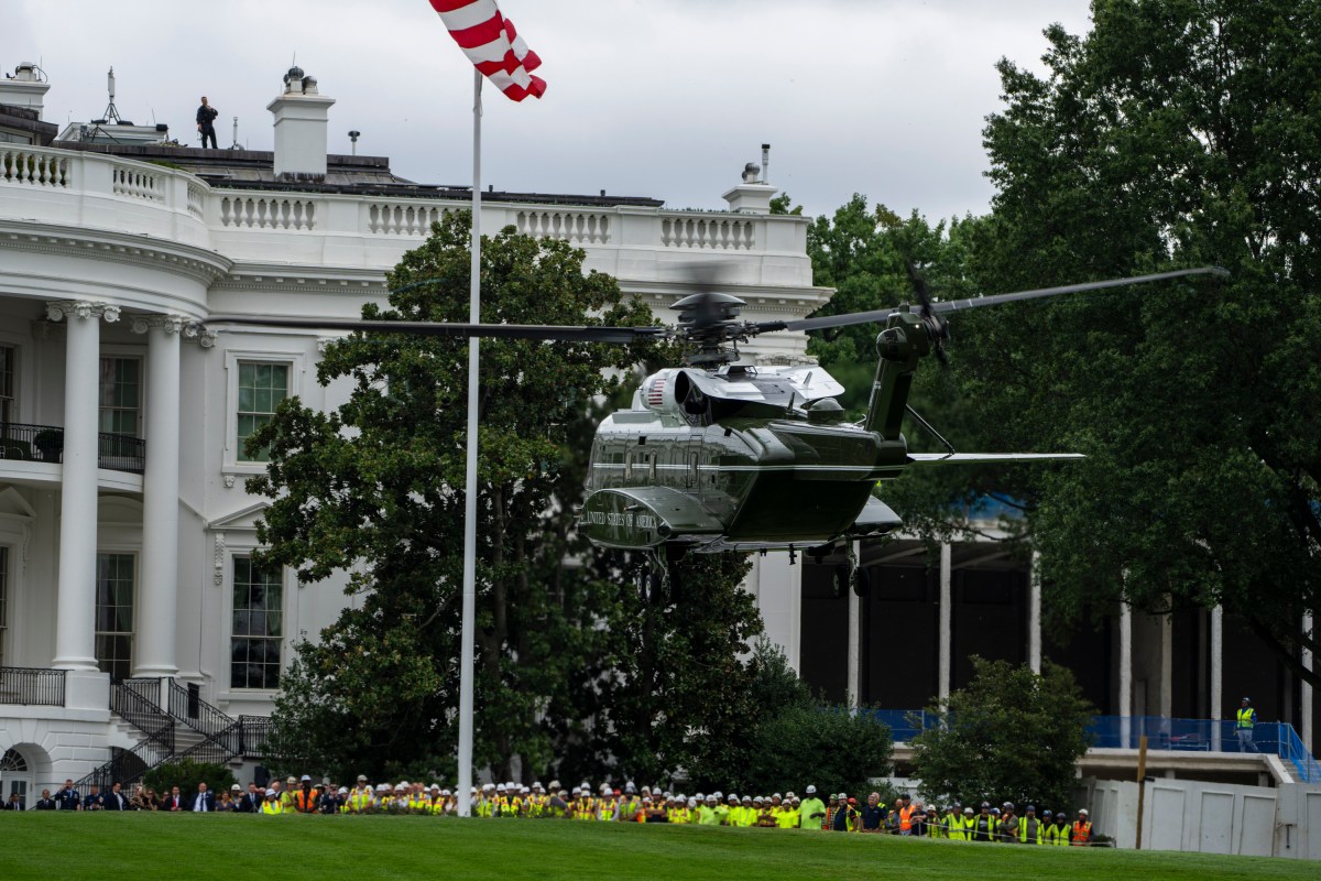 Marine One lands on the new helipad the South Lawn of the White House, Monday, September 21, 2026. (Official White House Photograph by Nick Choiniere)