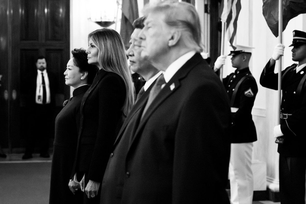 President Donald J. Trump and First Lady Melania Trump greet President Xi Jinping of China and First Lady Peng Liyuan at the South Portico during a State Arrival ceremony, Thursday, September 24, 2026. (Official White House Photo by Andrea Hanks)