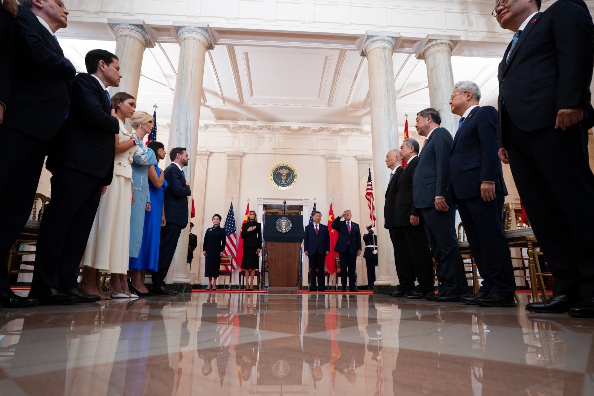 President Donald J. Trump and First Lady Melania Trump greet President Xi Jinping of China and First Lady Peng Liyuan at the South Portico during a State Arrival ceremony, Thursday, September 24, 2026. (Official White House Photo by Andrea Hanks)