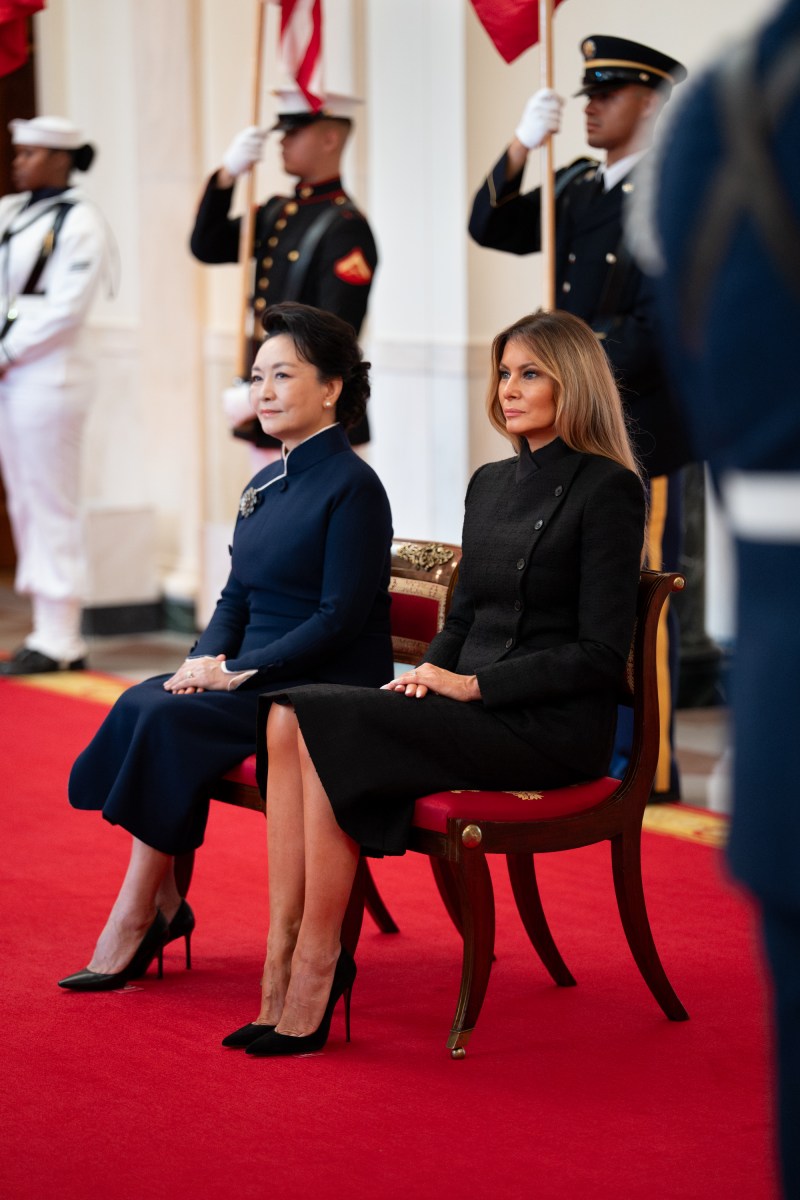 President Donald J. Trump and First Lady Melania Trump greet President Xi Jinping of China and First Lady Peng Liyuan at the South Portico during a State Arrival ceremony, Thursday, September 24, 2026. (Official White House Photo by Andrea Hanks)