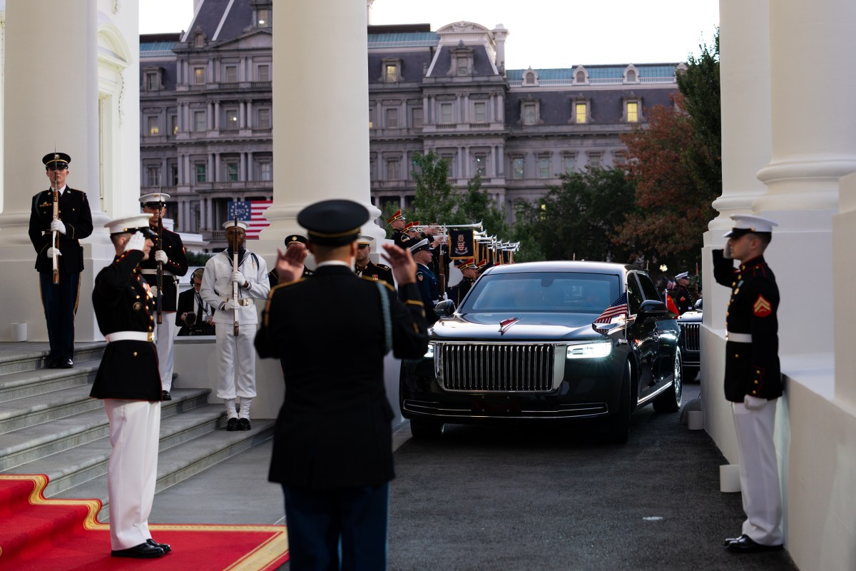 President Donald J. Trump and First Lady Melania Trump host a State Dinner for President Xi Jinping of China and First Lady Peng Liyuan, Thursday, September 24, 2026, in the East Room of the White House. (Official White House Photo by Andrea Hanks)