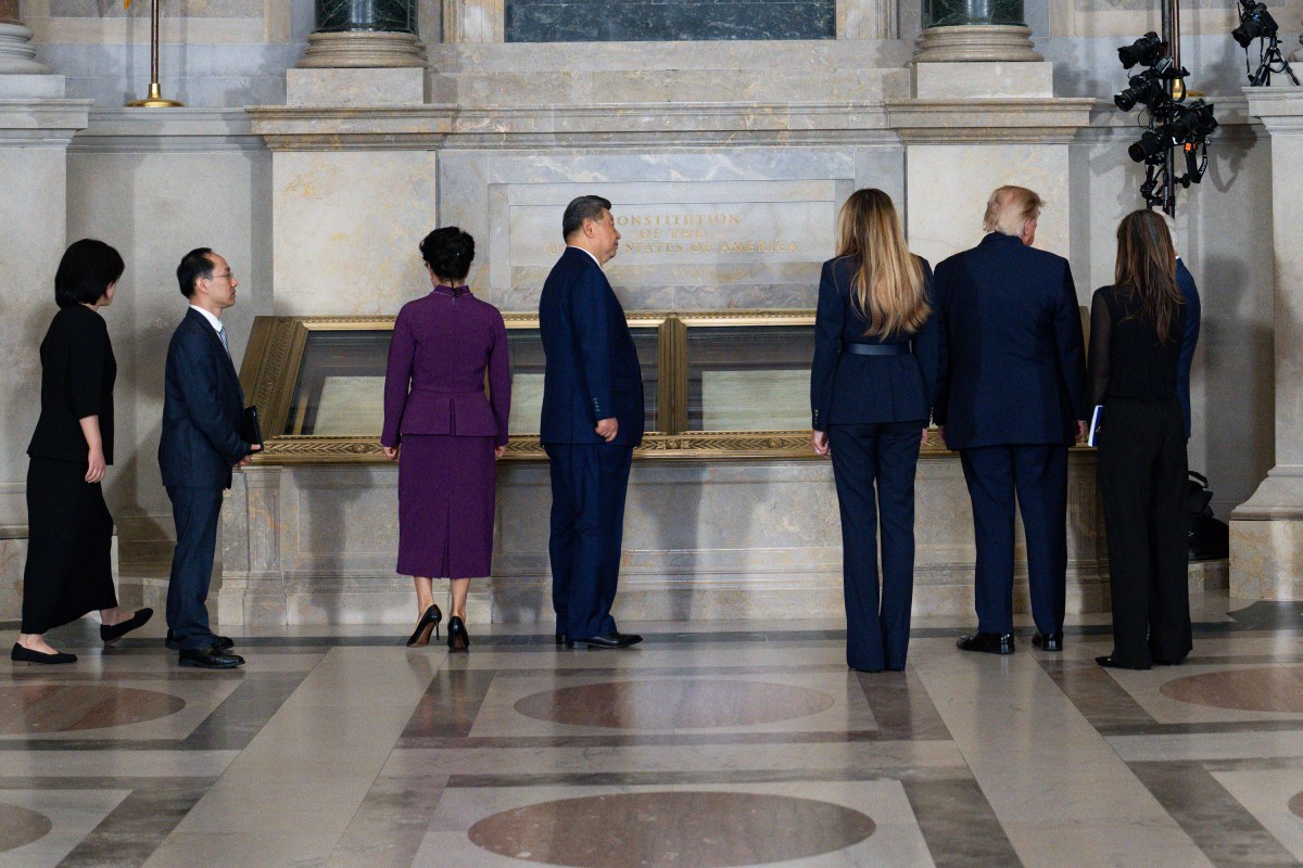 President Donald J. Trump and First Lady Melania Trump visit the National Archives with Chinese President Xi Jinping and Madame Peng Liyuan in Washington, D.C., Friday, September 25, 2026. (Official White House Photo by Andrea Hanks)
