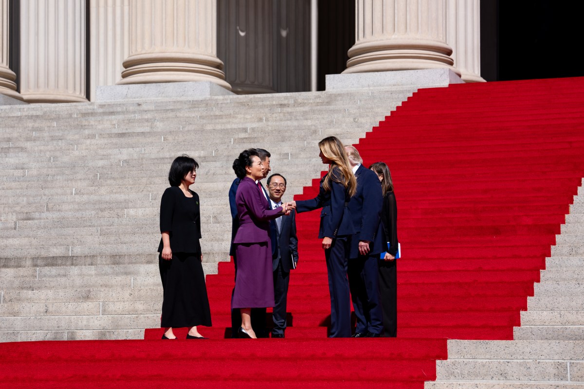 President Donald J. Trump and First Lady Melania Trump visit the National Archives with Chinese President Xi Jinping and Madame Peng Liyuan in Washington, D.C., Friday, September 25, 2026. (Official White House Photo by Andrea Hanks)