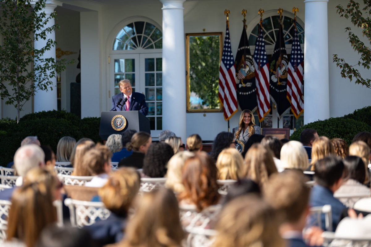 First Lady Melania Trump delivers remarks at an executive order signing on women’s health, Monday, October 19, 2026, in the White House Rose Garden. (Official White House Photo by Andrea Hanks)