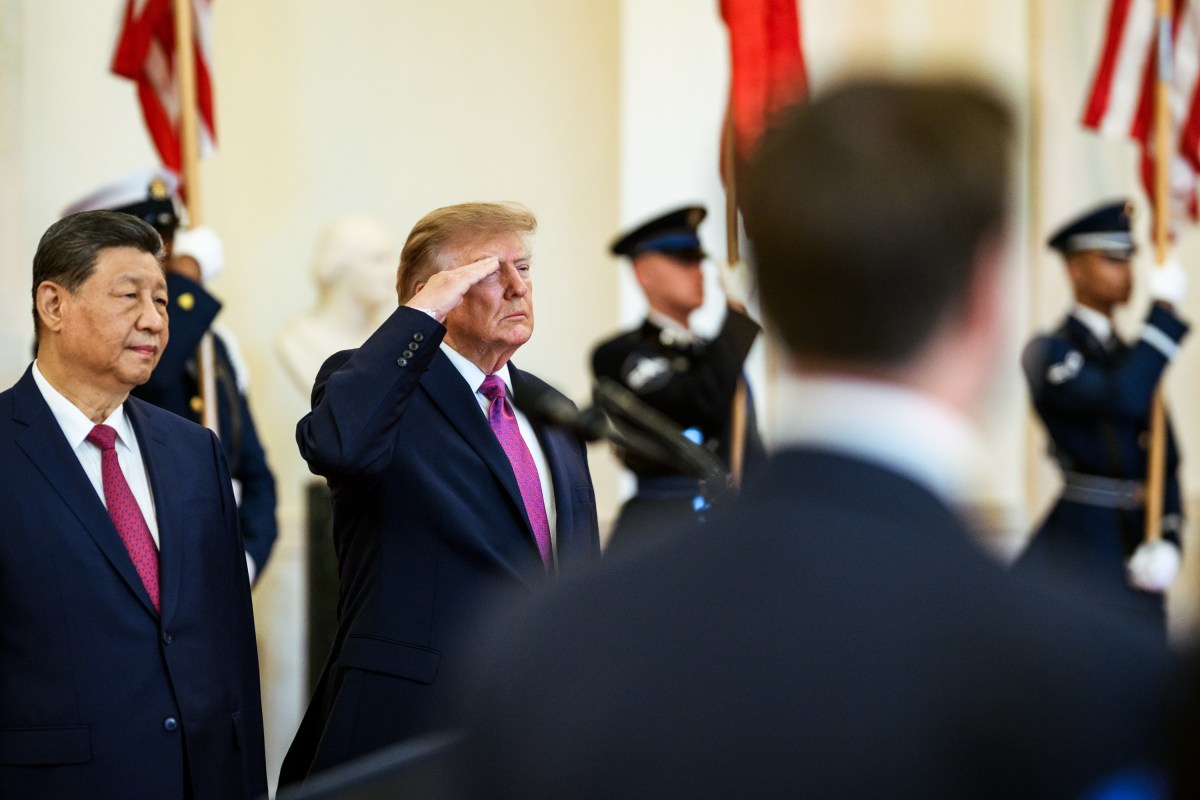 President Donald J. Trump and President Xi Jinping of China arrive via the Cross Hall to a State Arrival ceremony on the State Floor of the White House, Thursday, September 24, 2026.(Official White House Photo by Daniel Torok