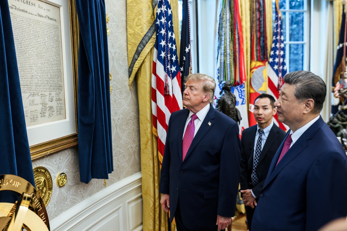 President Donald J. Trump participates in a bilateral meeting with President Xi Jinping of China in the Oval Office, Thursday, September 24, 2026. (Official White House Photo by Daniel Torok
