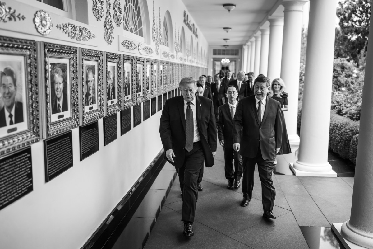 President Donald J. Trump and Chinese President Xi Jinping tour the White House, Thursday, September 24, 2026. (Official White House Photo by Daniel Torok)