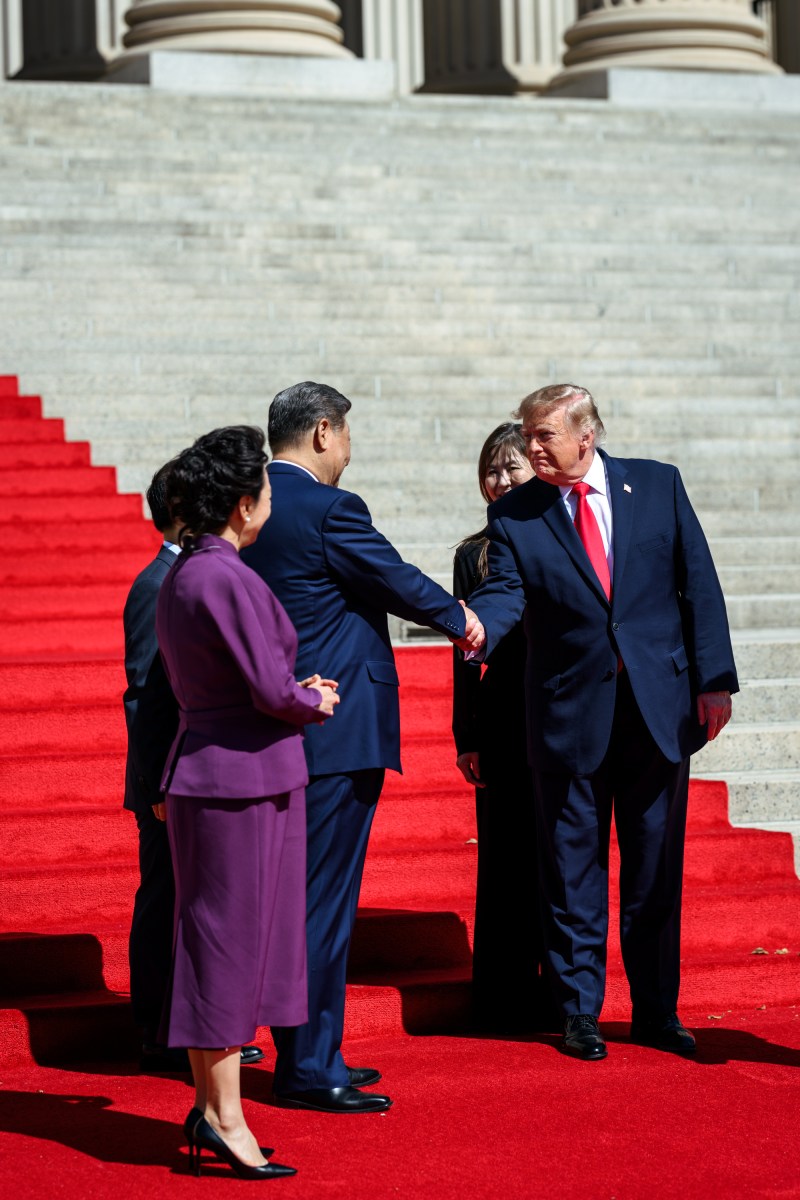 President Donald J. Trump and First Lady Melania Trump bid farewell to Chinese President Xi Jinping and Madame Peng Liyuan at the National Archives in Washington, D.C., Friday, September 25, 2026. (Official White House Photo by Molly Riley)
